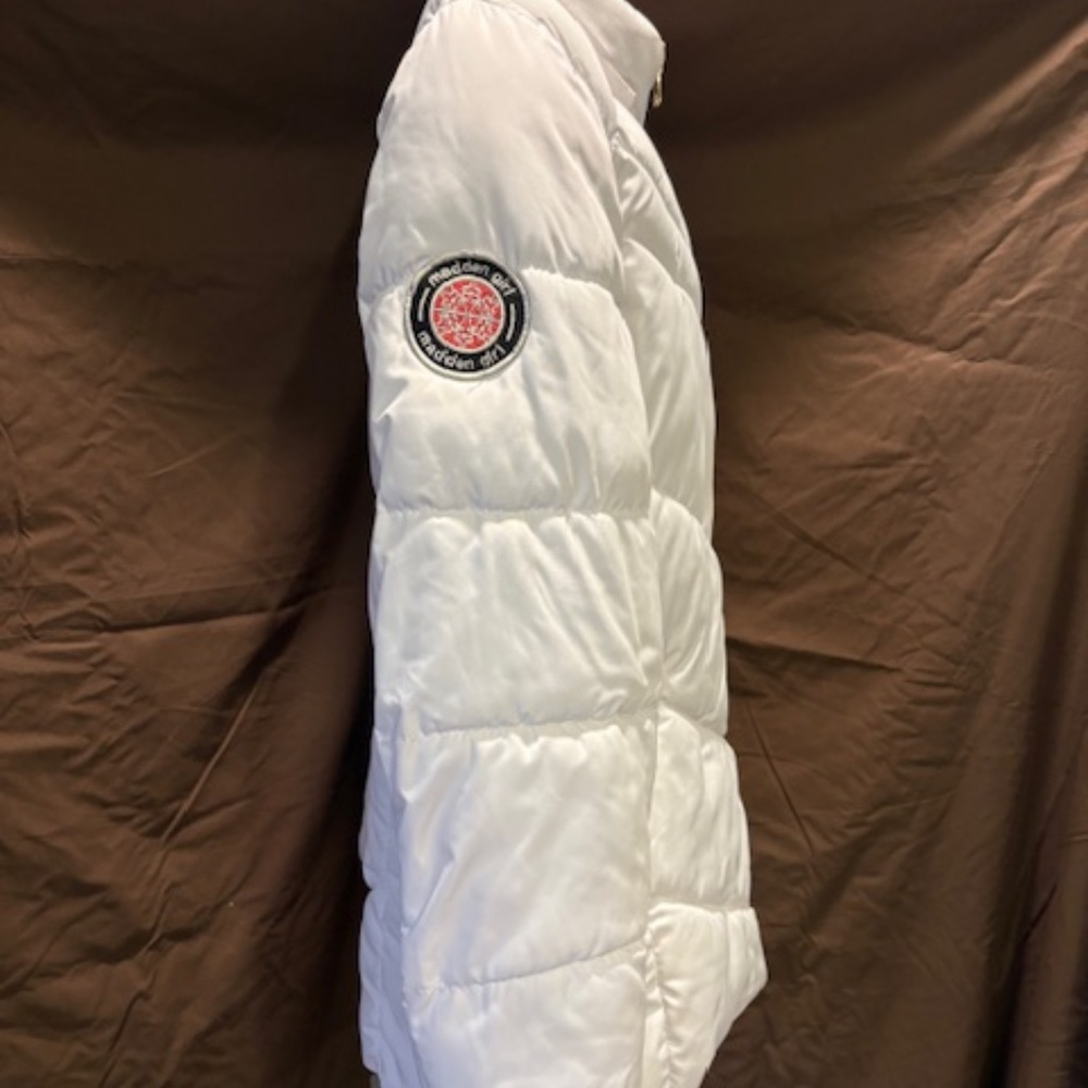 White Winter Jacket - Picture 4 of 6